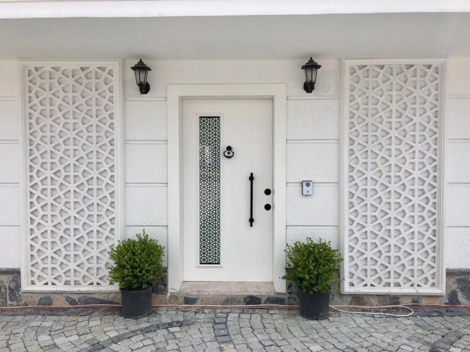 Villa with private beach in Yakuplu