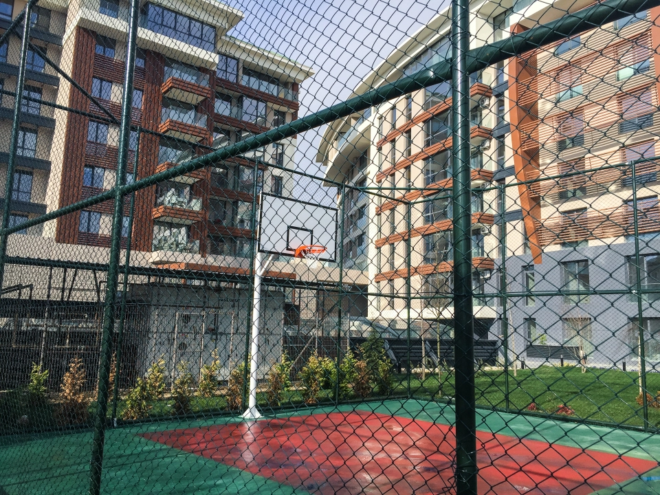 Villas et duplex adaptés à la nationalité turque avec vue sur la mer à Buyukcekmece