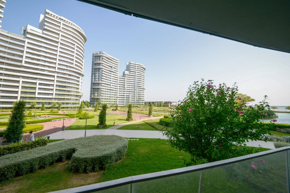 Luxury apartment with direct view of the Marmara Sea in Bakirkoy