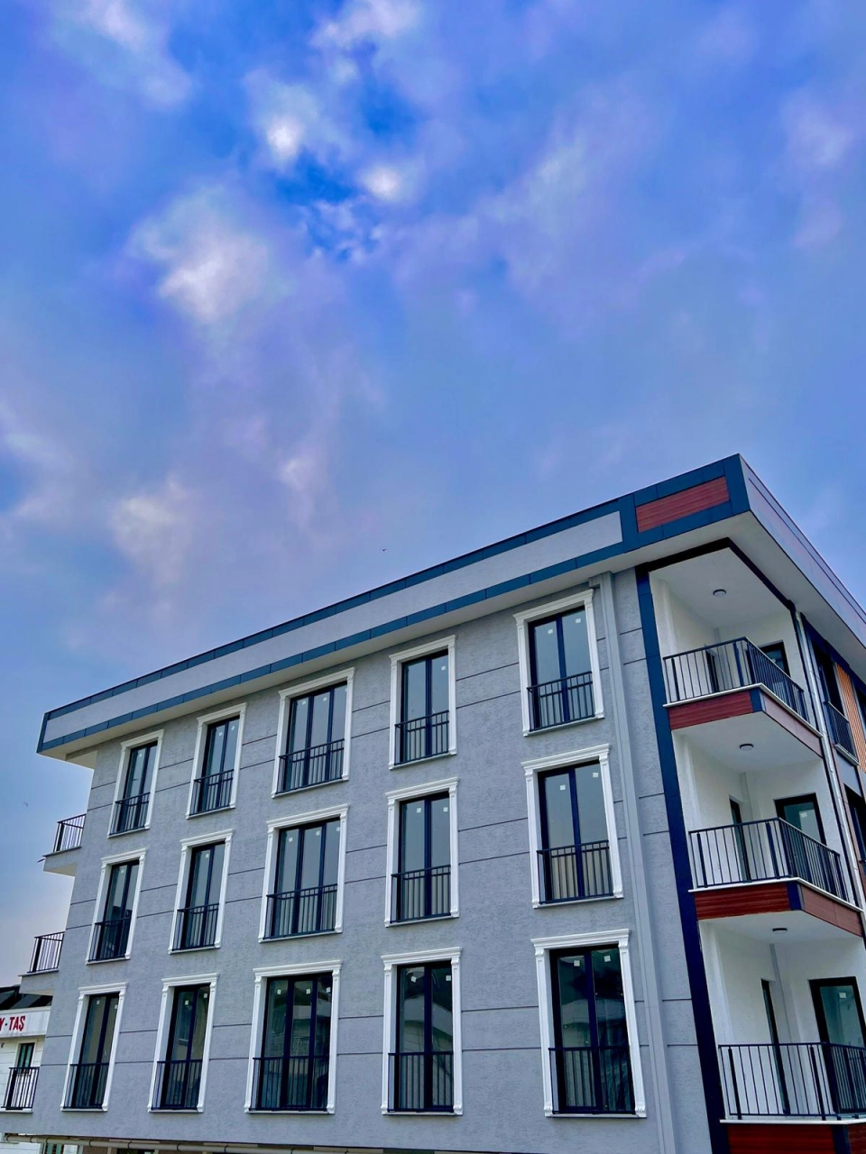 آپارتمان هایی  با منظره فریبنده  ساحل بیلیکدوزو