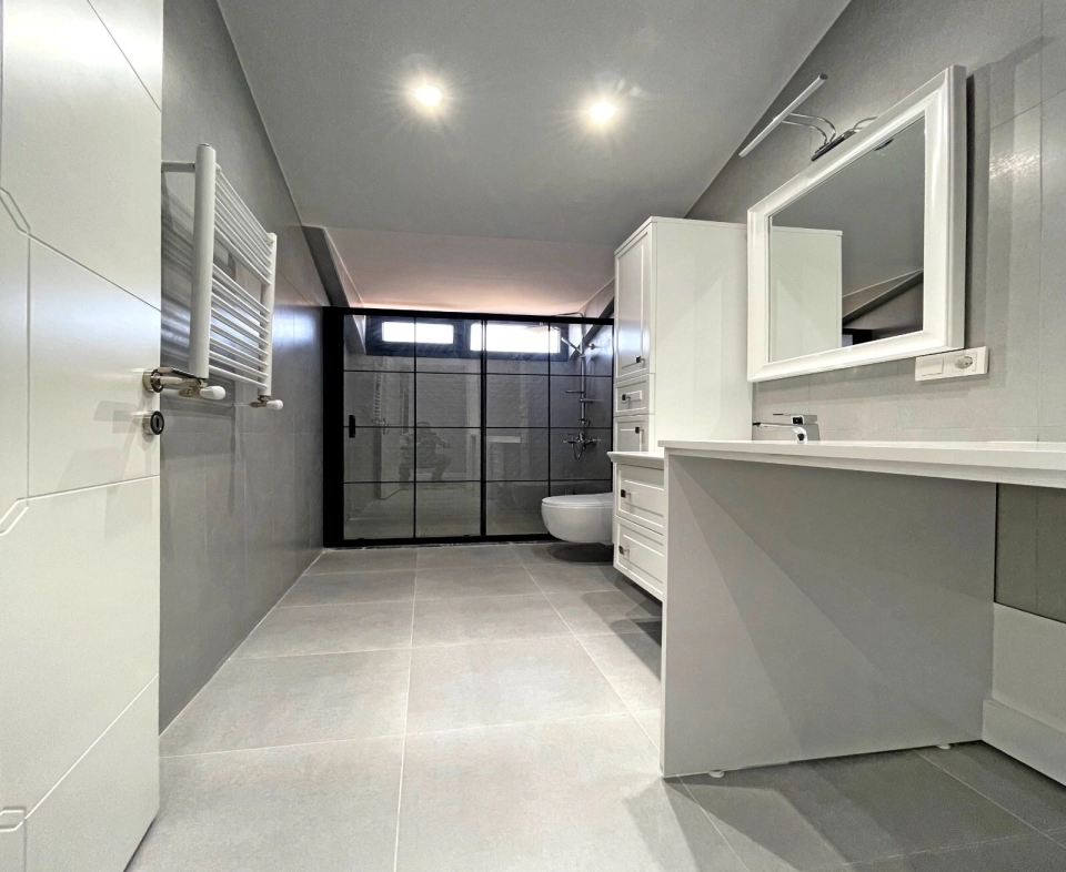 Appartements dans une zone côtière de Beylikduzu - Image 5