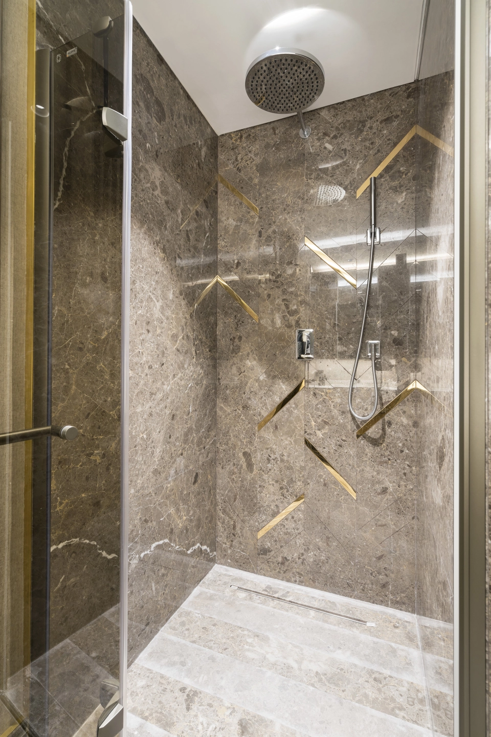 5-Bed 352m² Flat in zeytinburnu — From $2,500,000 · Citizenship Eligible | Domirel — photo 19